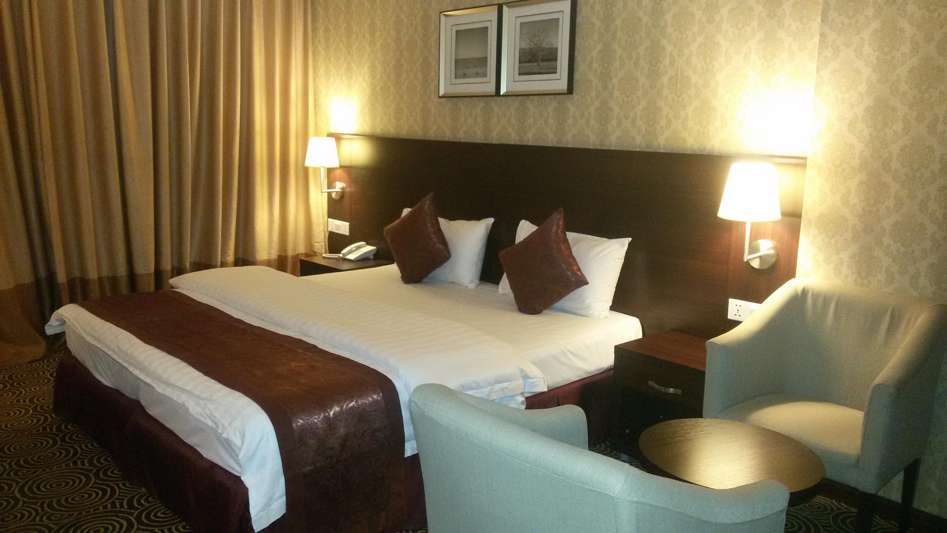 Rush Inn Hotel Дубай Екстериор снимка